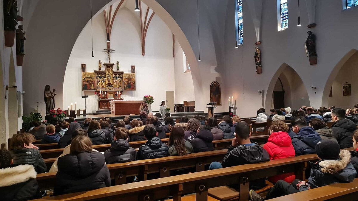 Kirchenprojekt „Kirche entdecken“ in der Josefskirche Bornheim
