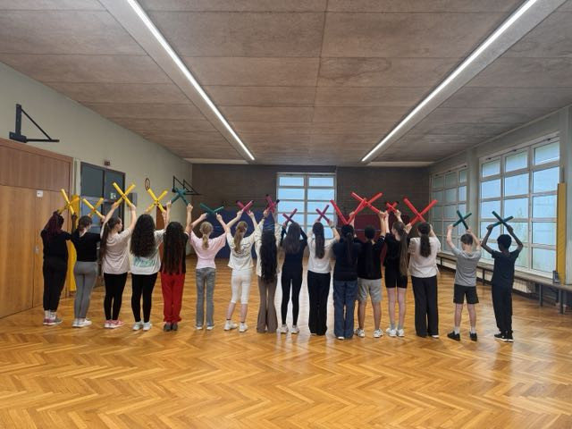 Schulkunstprojekt an der Ernst-Reuter-Schule II mit der Cellistin Cornelia Walther